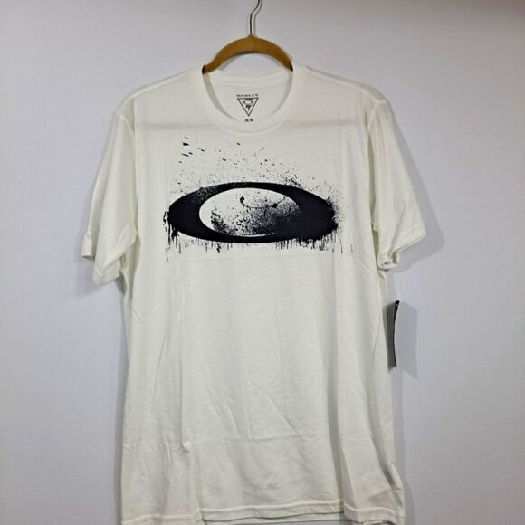 Oakley Mens T shirt NWT - Picture 1 of 8